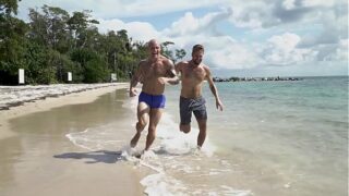 GAYWIRE – Trevor Laster Gets A Good Pump On The Beach With Help From Wesley Woods
