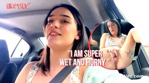 Ersties โ Hot American Babe Gets Off While In Her Car