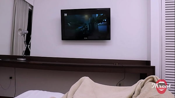 Gravidinha de seis meses me fazendo um boquete até eu gozar