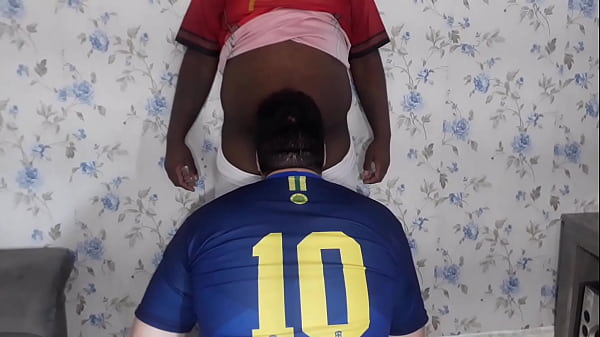 TBT Depois Do Futebol Urso Negro Mete Seu Pau Grosso No Gordo Branquinho No Sigilo (ASSINE MEU XVIDEOS RED E SHEER PARA VER MAIS)