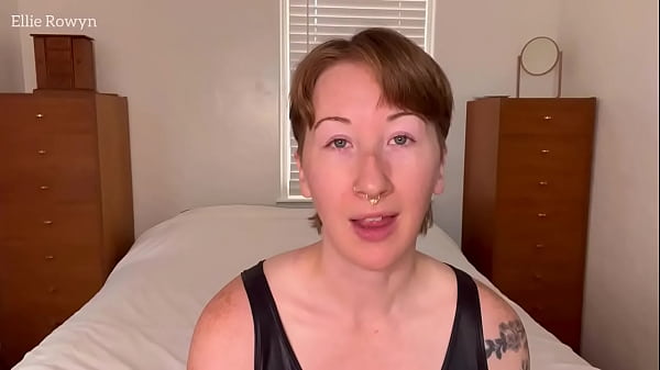Cuck Public Handjob