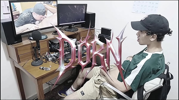 Quem nunca bateu uma vendo vídeo e se imaginou fudendo o ator pornô? (COMPLETO NO RED)