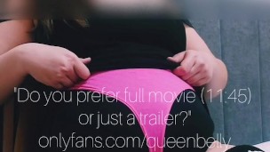 She created a second ass with belly inflation, blowing her belly to the max